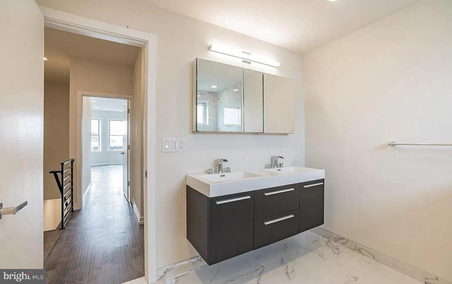 POINT BREEZE - Residential Lease