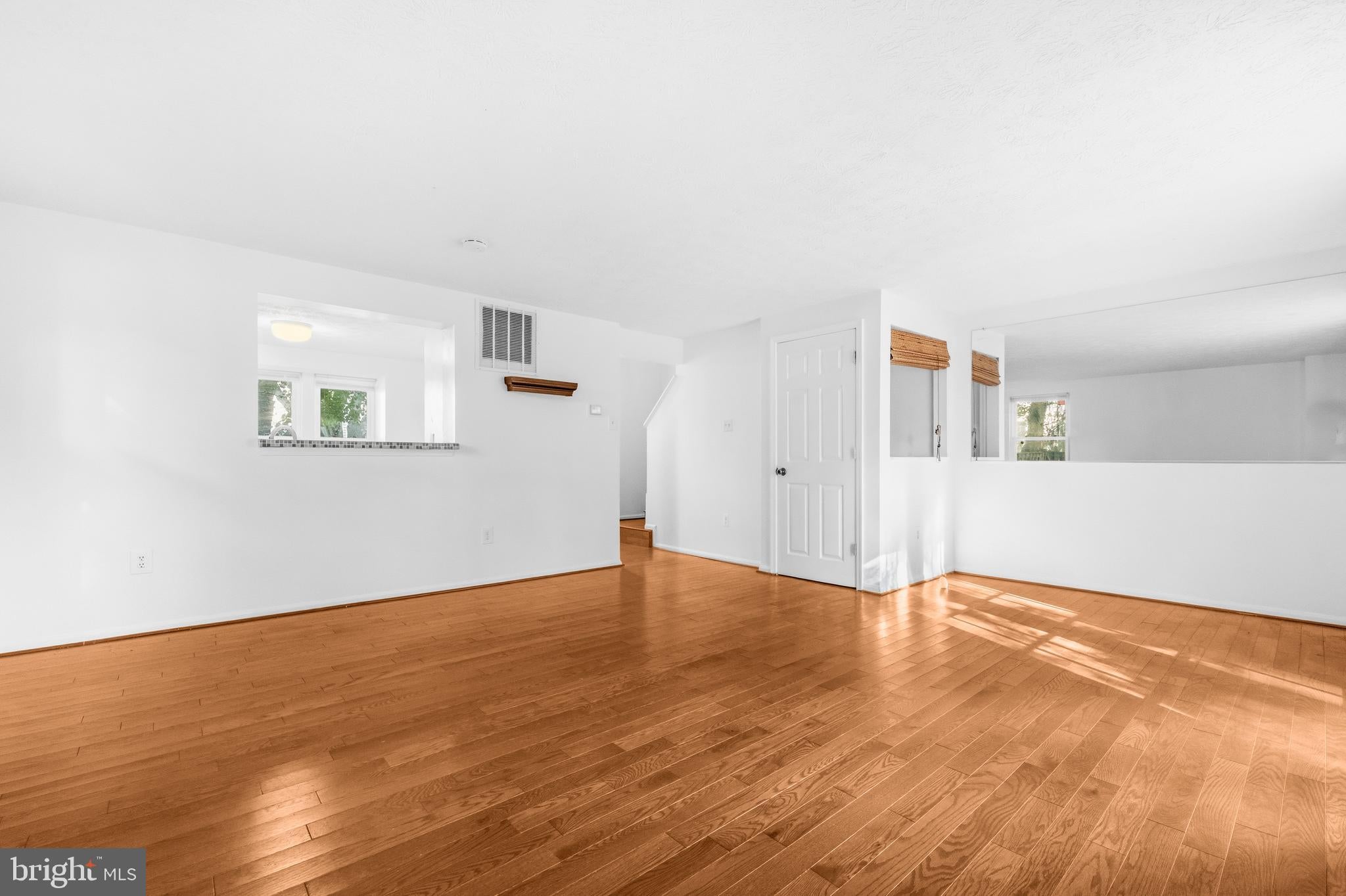 2801 NESTOR COURT