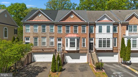 Photo of 17572 Victoria Falls Drive, DUMFRIES, VA 22025 (MLS # VAPW2118010)