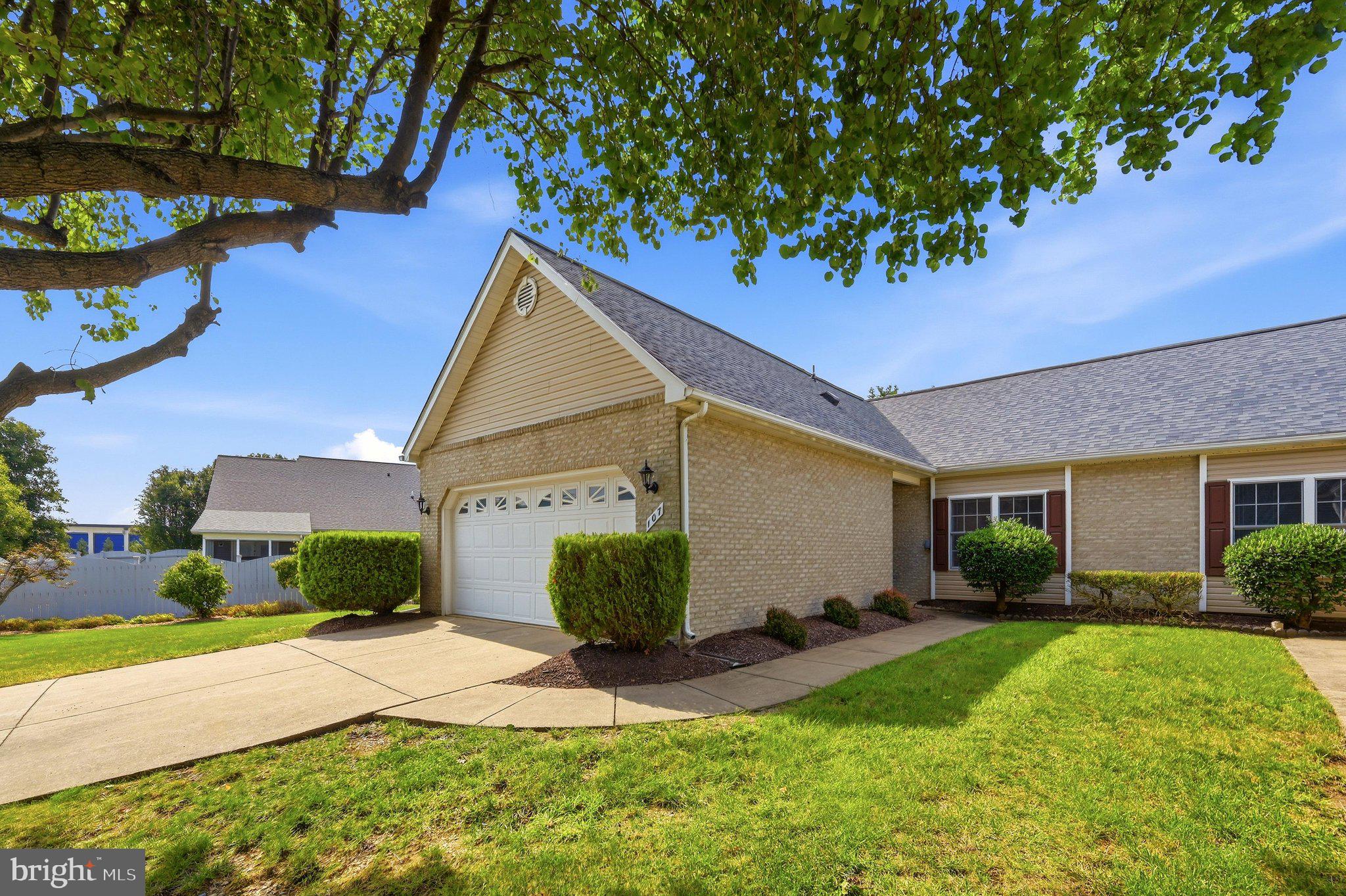 107 BAYBERRY COURT