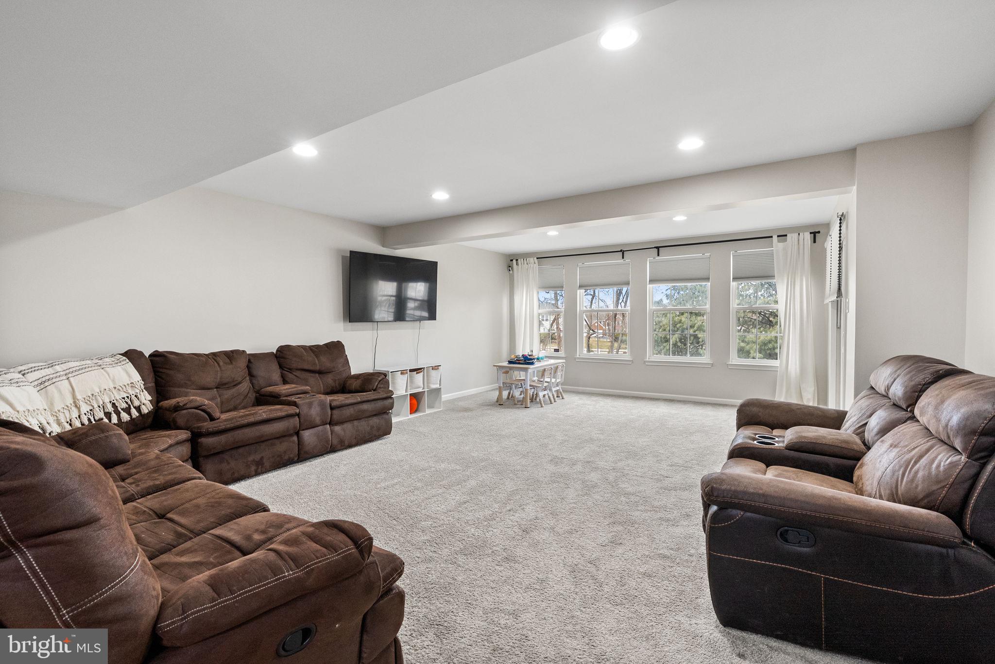 COVENTRY GLEN - Residential