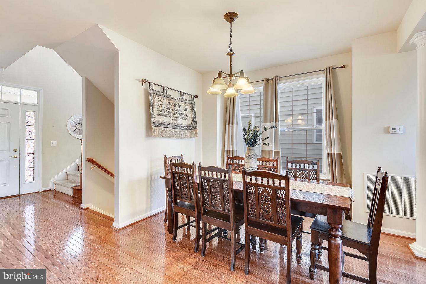 VERNON  HEIGHTS - Residential Lease