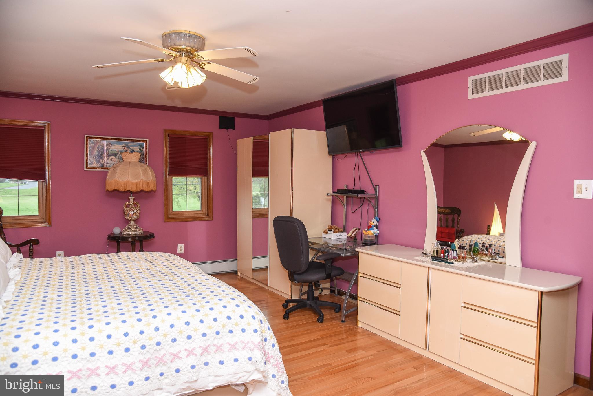 PINE TREE FARMS - Residential