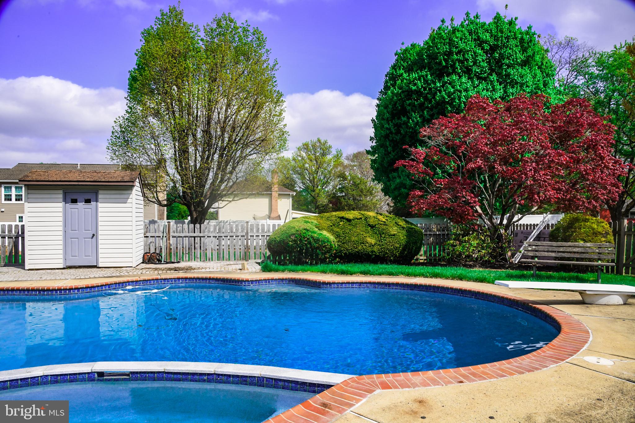 PINE TREE FARMS - Residential