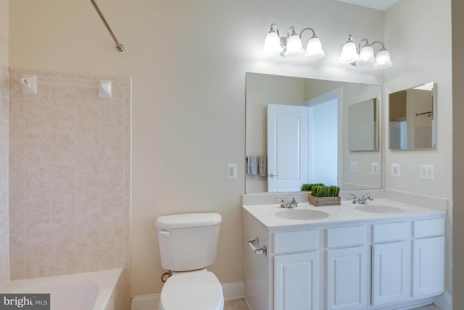 BRAMBLETON LANDBAY 2 - Residential