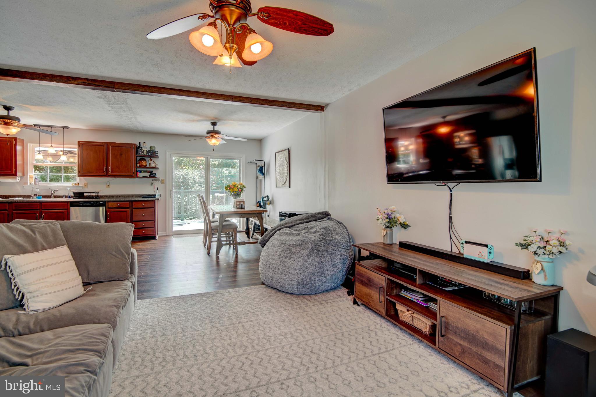 LAUREL RIDGE - Residential