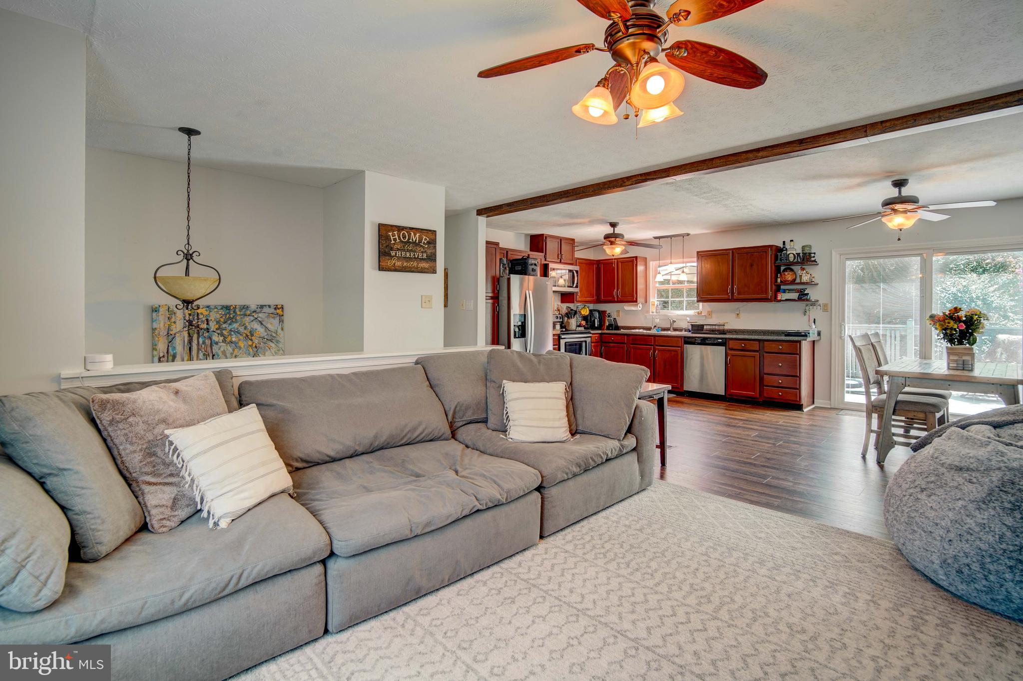 LAUREL RIDGE - Residential