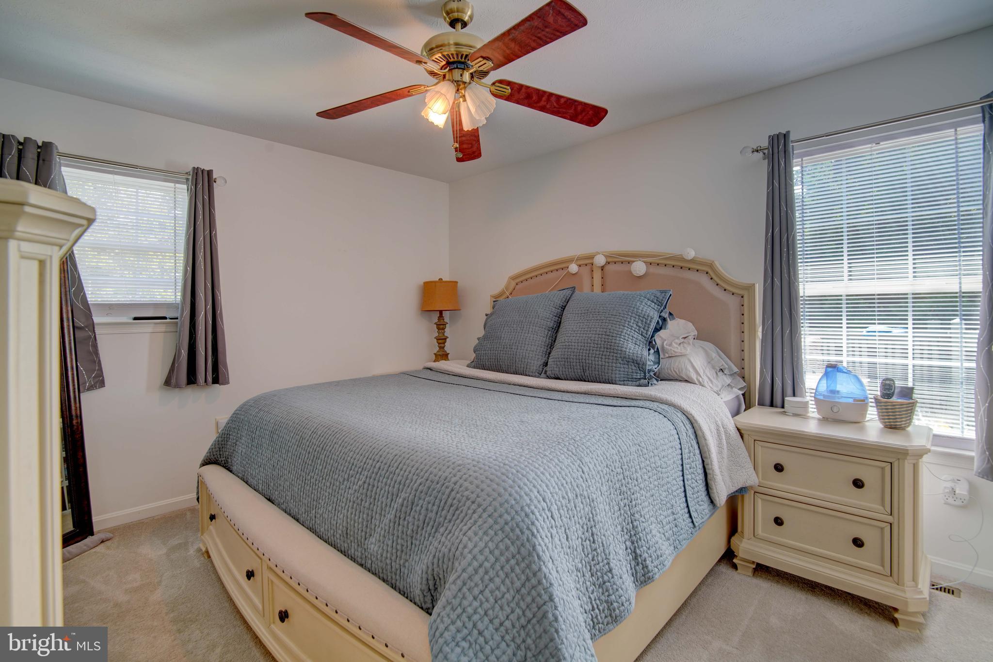 LAUREL RIDGE - Residential