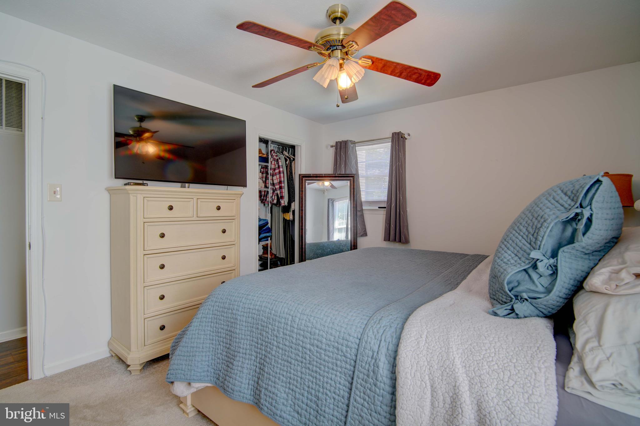 LAUREL RIDGE - Residential