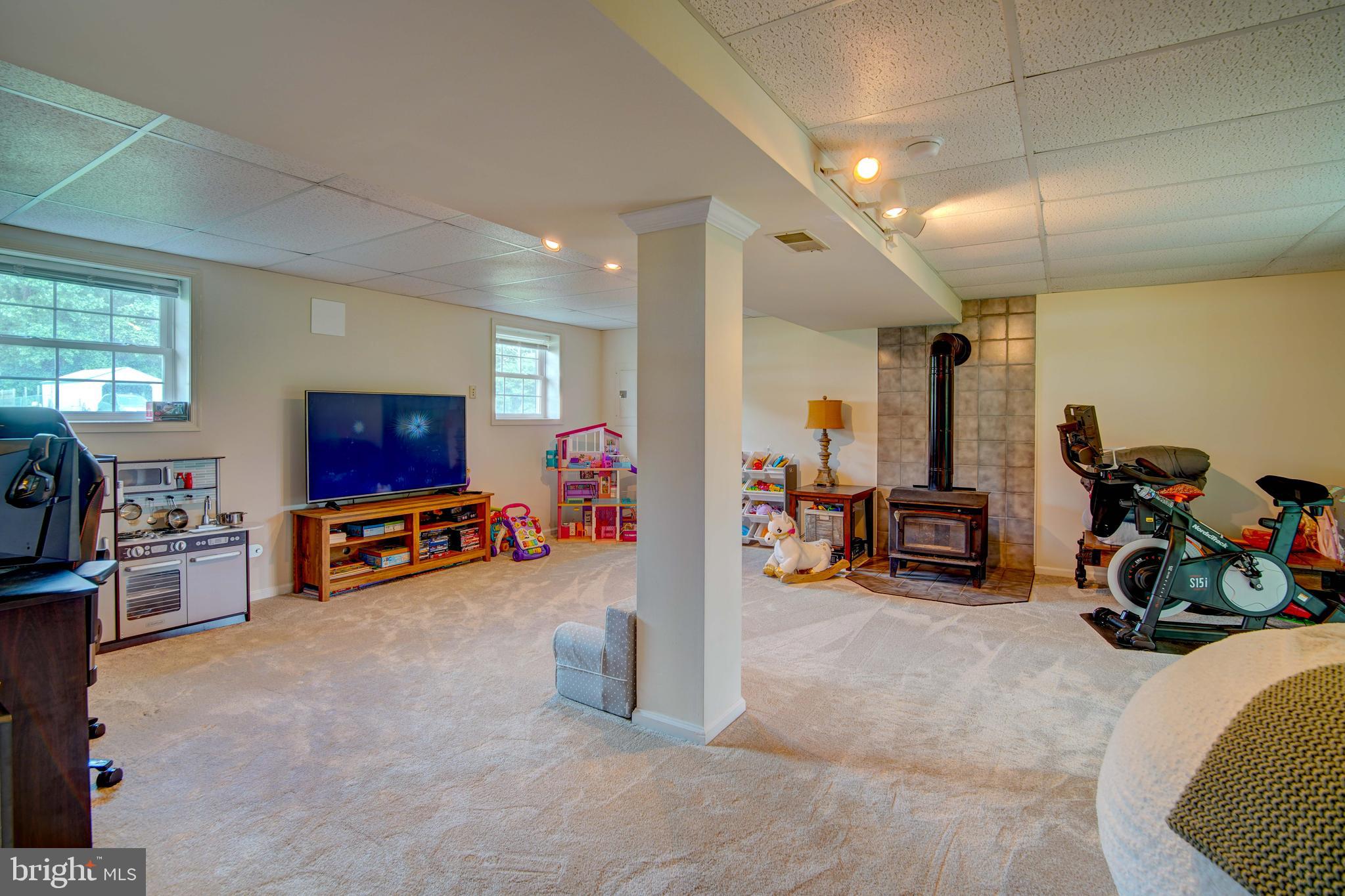 LAUREL RIDGE - Residential