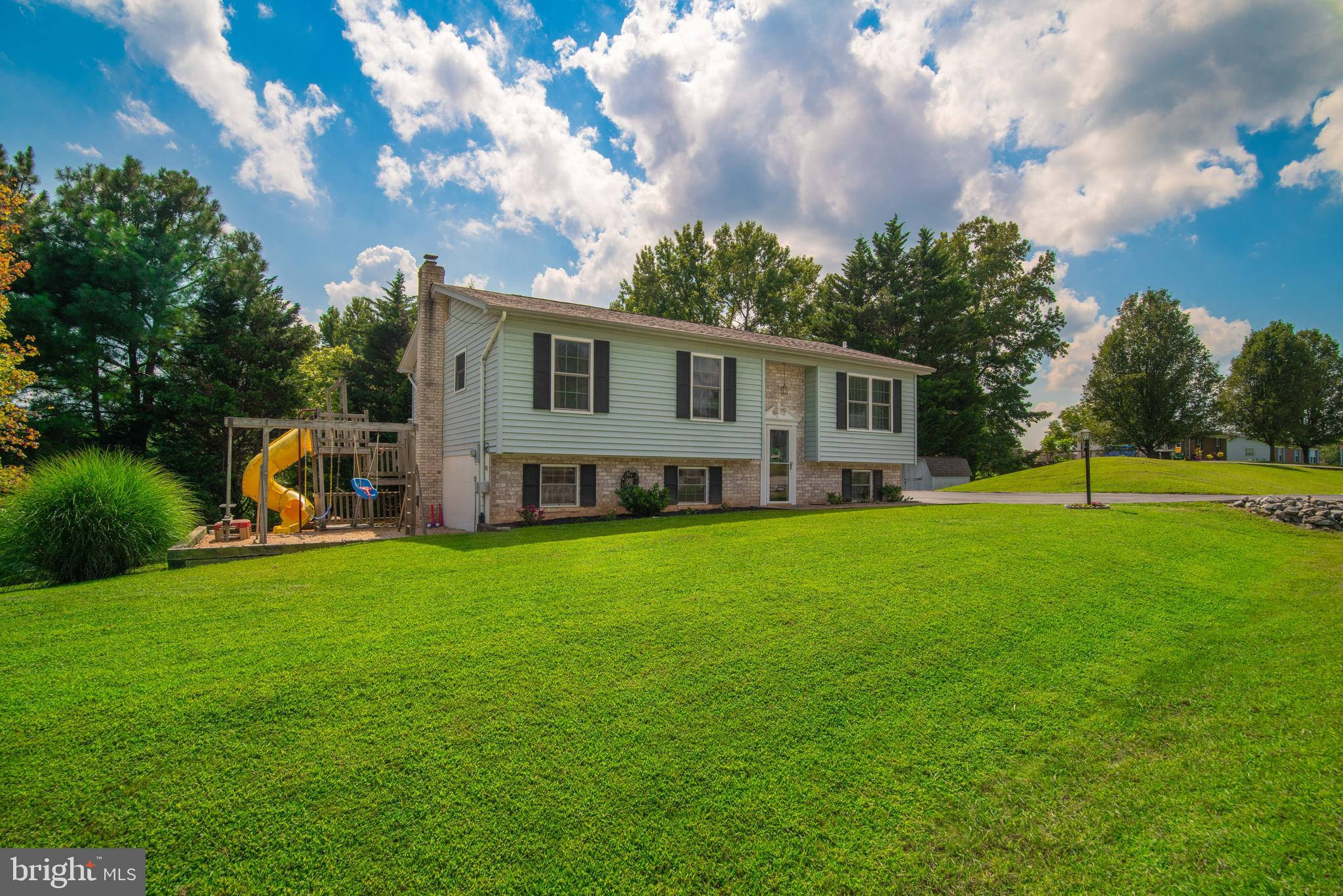 LAUREL RIDGE - Residential