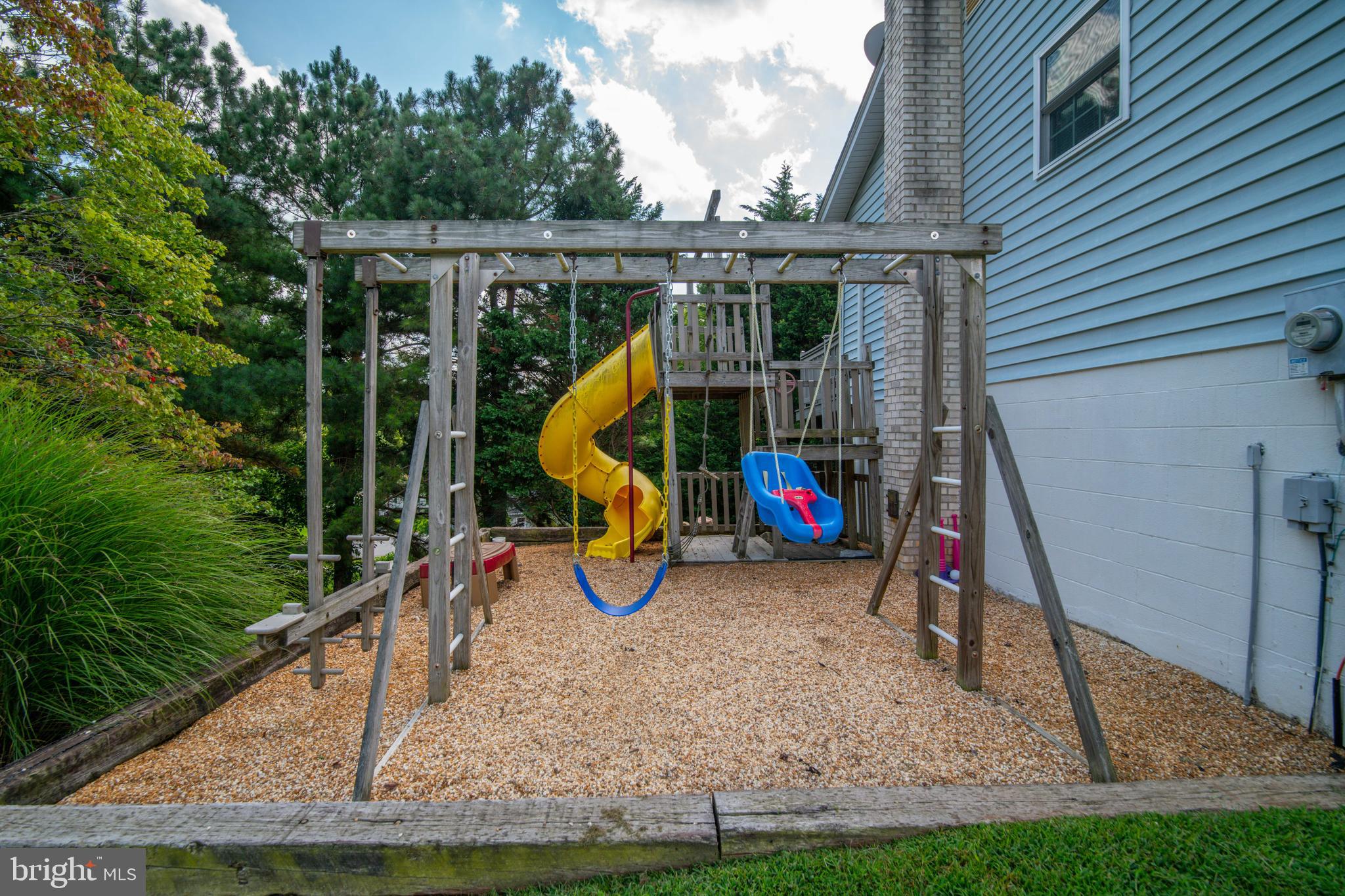 LAUREL RIDGE - Residential