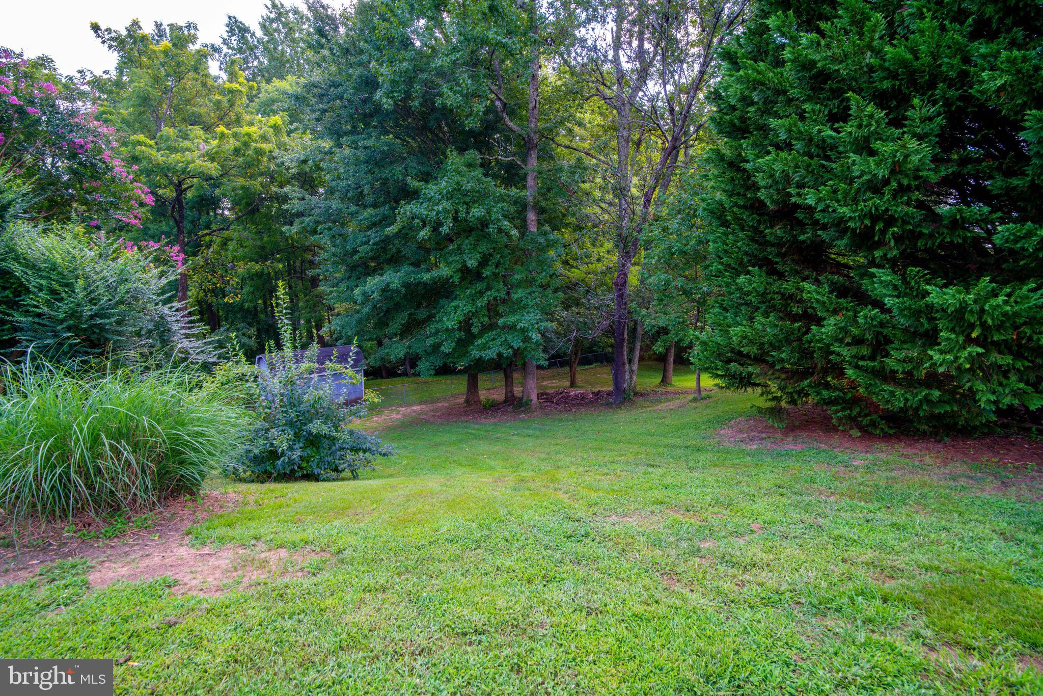 LAUREL RIDGE - Residential