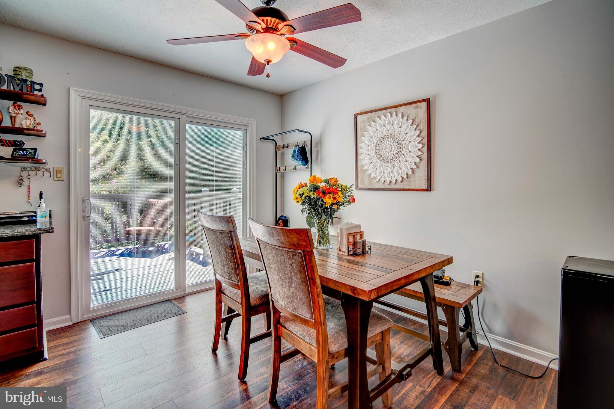 LAUREL RIDGE - Residential