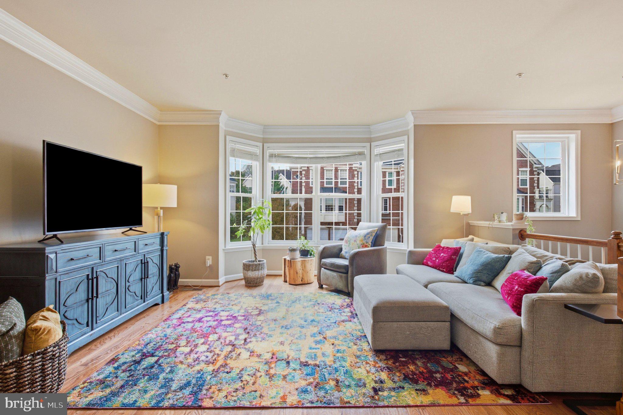463 PENWOOD DRIVE