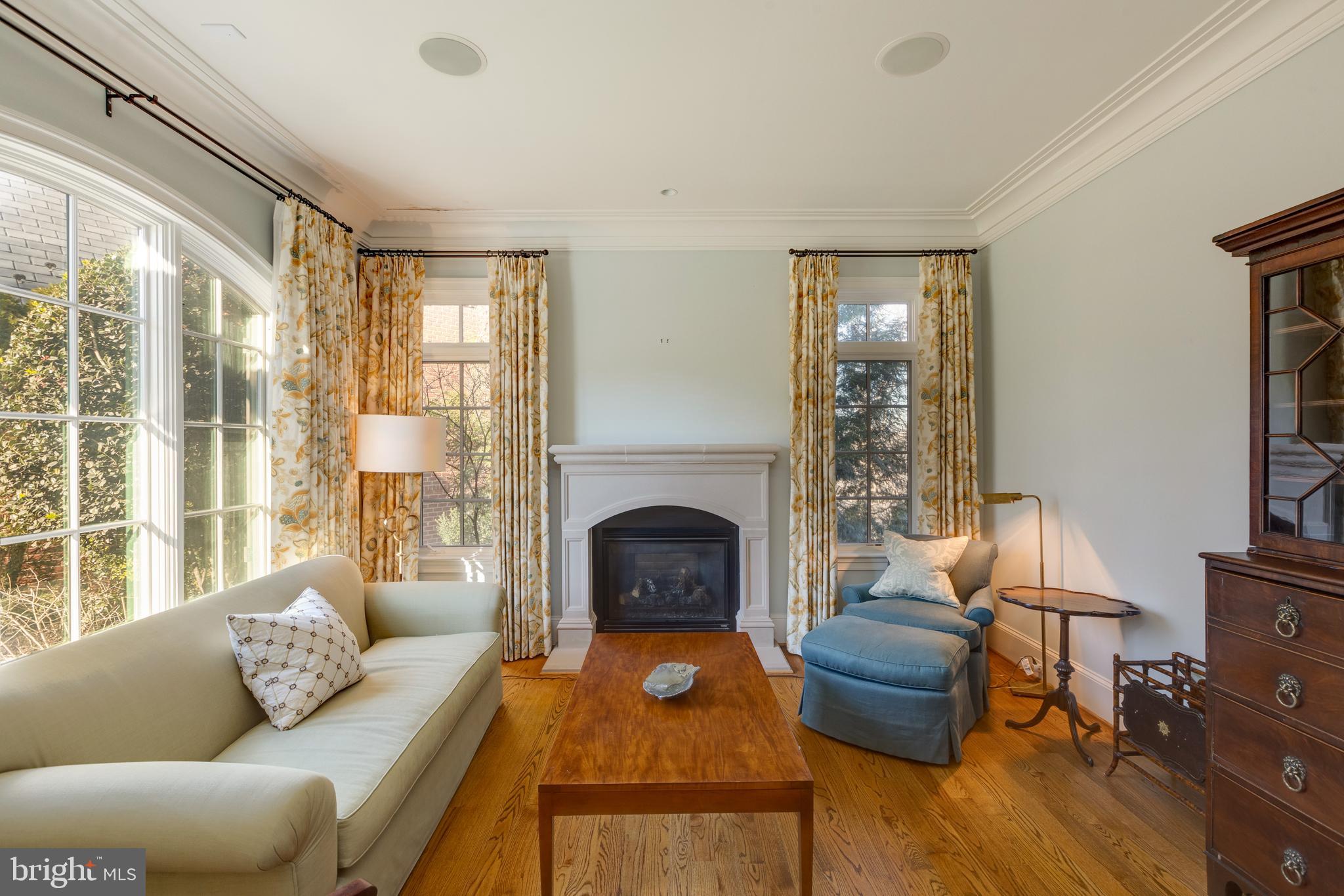 THE WOODS AT CHAIN BRIDGE - Residential