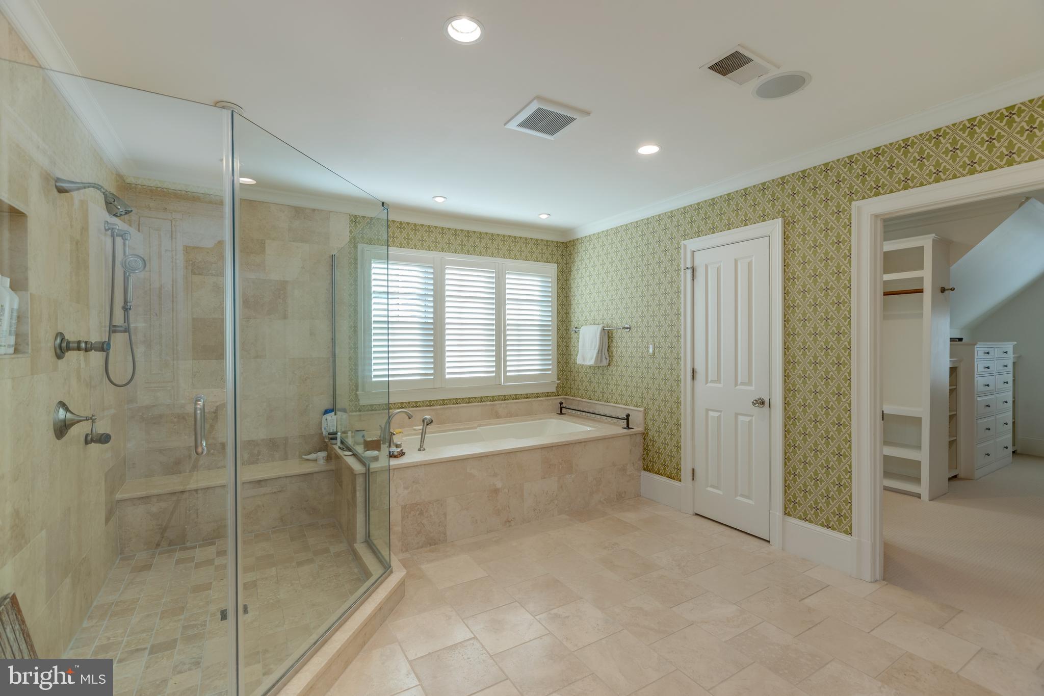 THE WOODS AT CHAIN BRIDGE - Residential