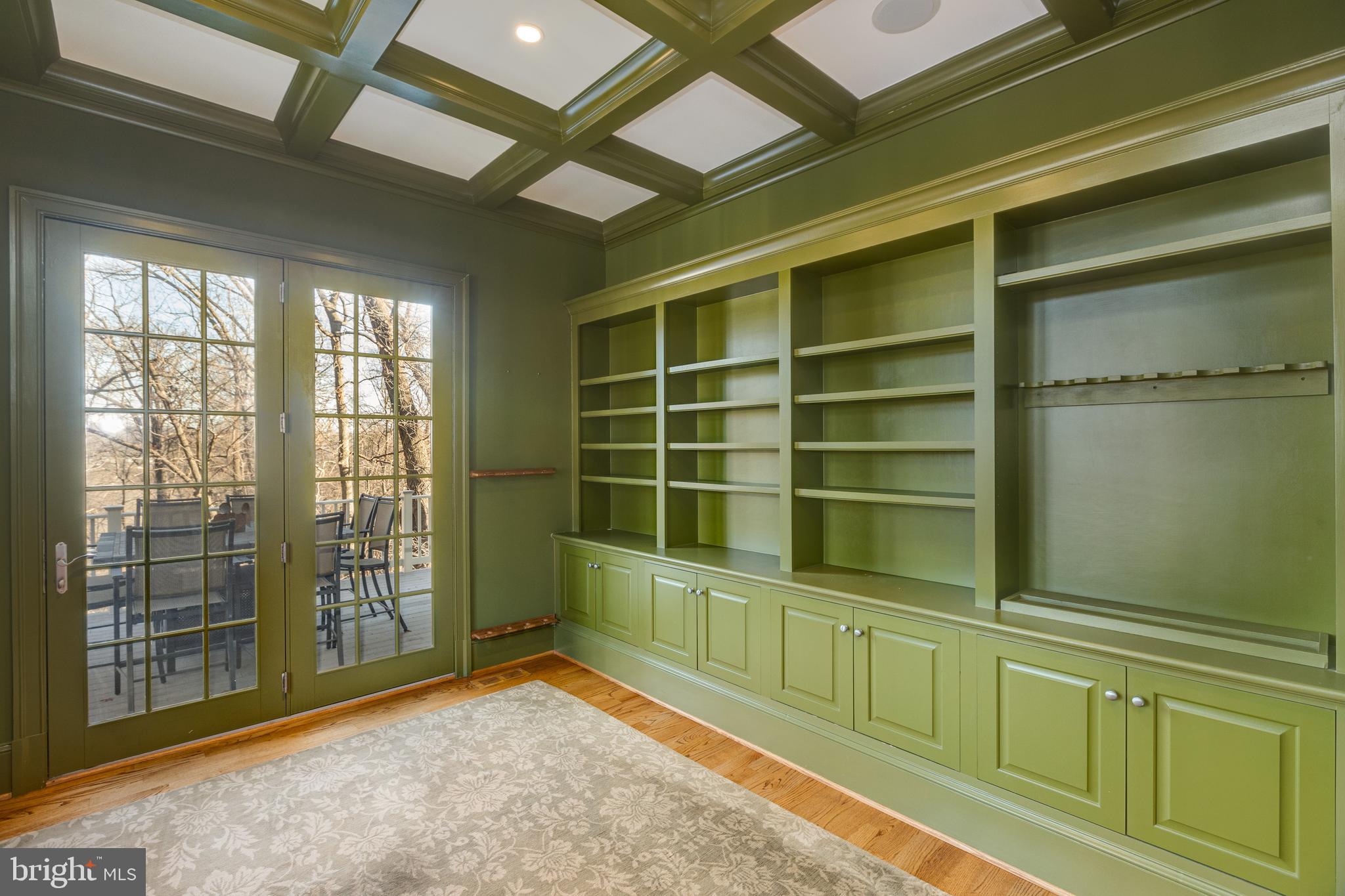 THE WOODS AT CHAIN BRIDGE - Residential