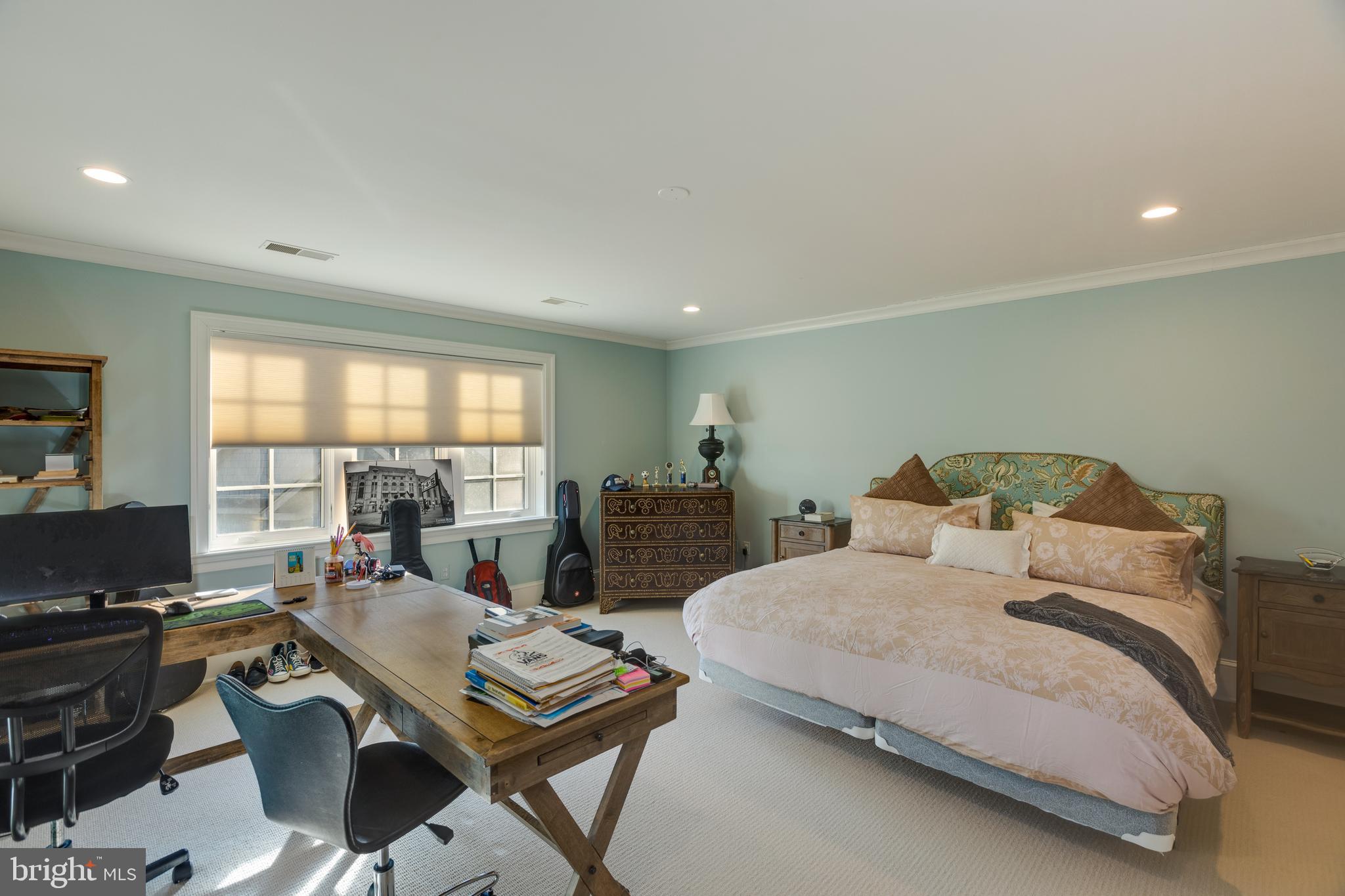 THE WOODS AT CHAIN BRIDGE - Residential