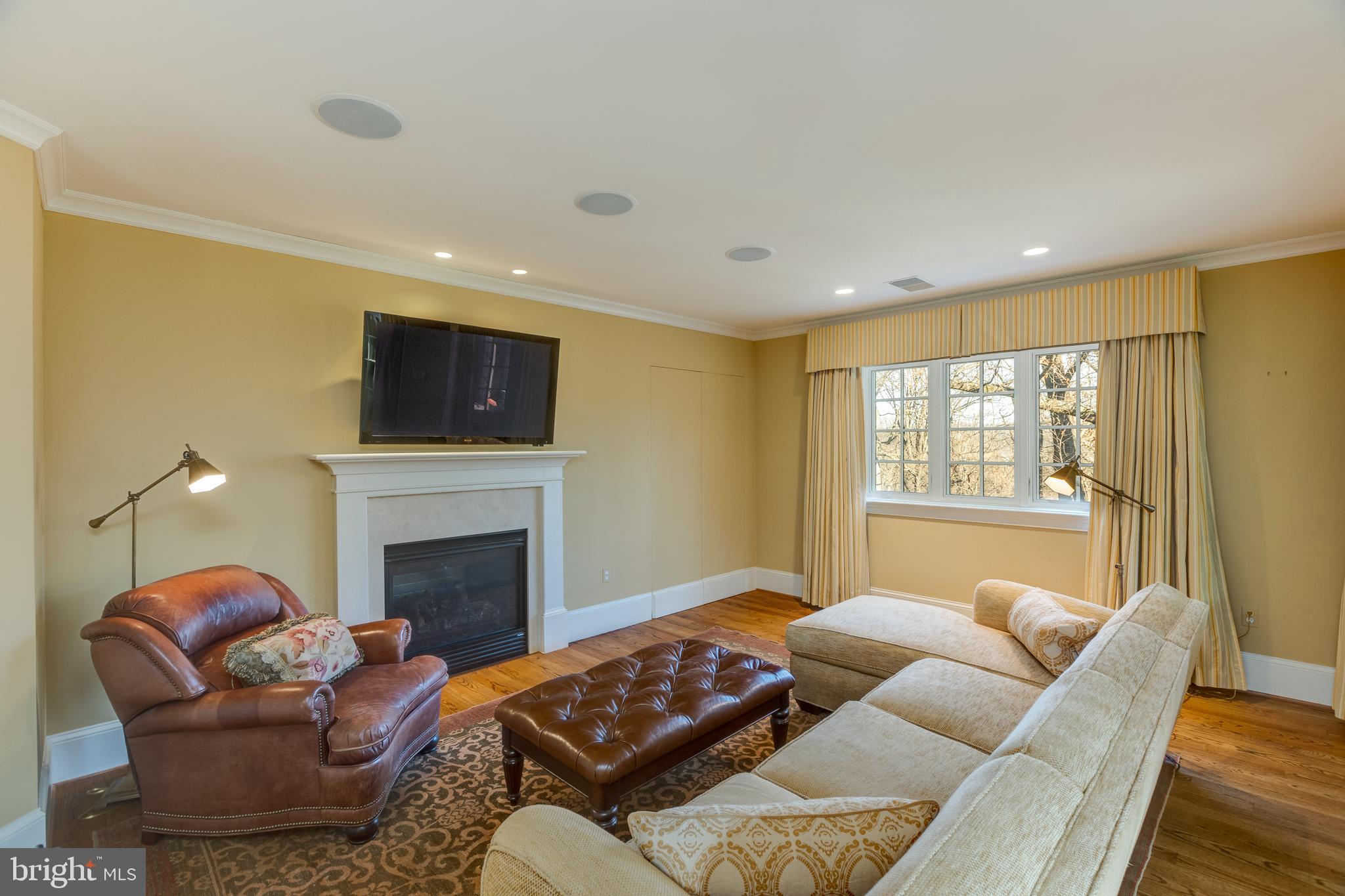 THE WOODS AT CHAIN BRIDGE - Residential