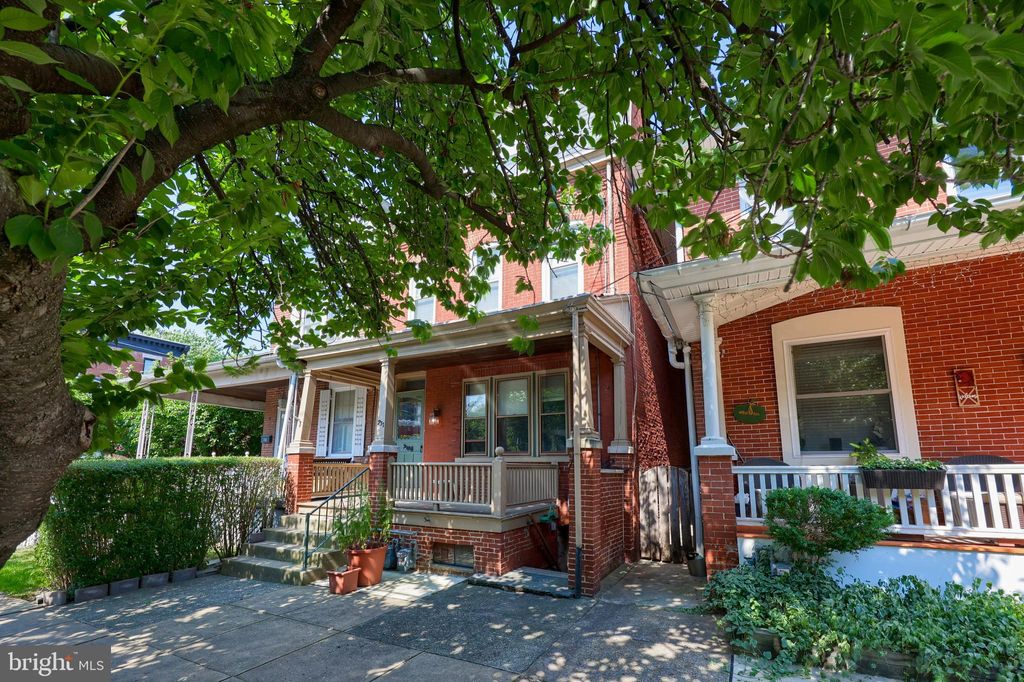 Photo of 731 N Shippen Street, Lancaster, PA 17602 (MLS # PALA2052692)