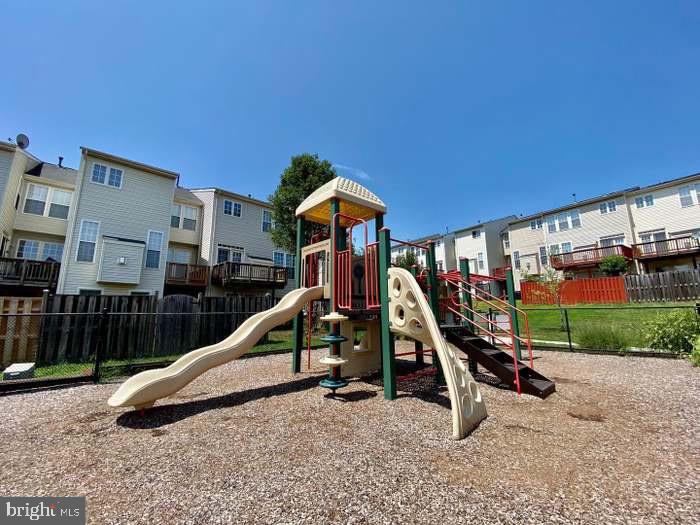 RIVERSIDE STATION - Residential