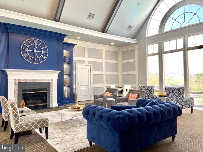 RIVERSIDE STATION - Residential