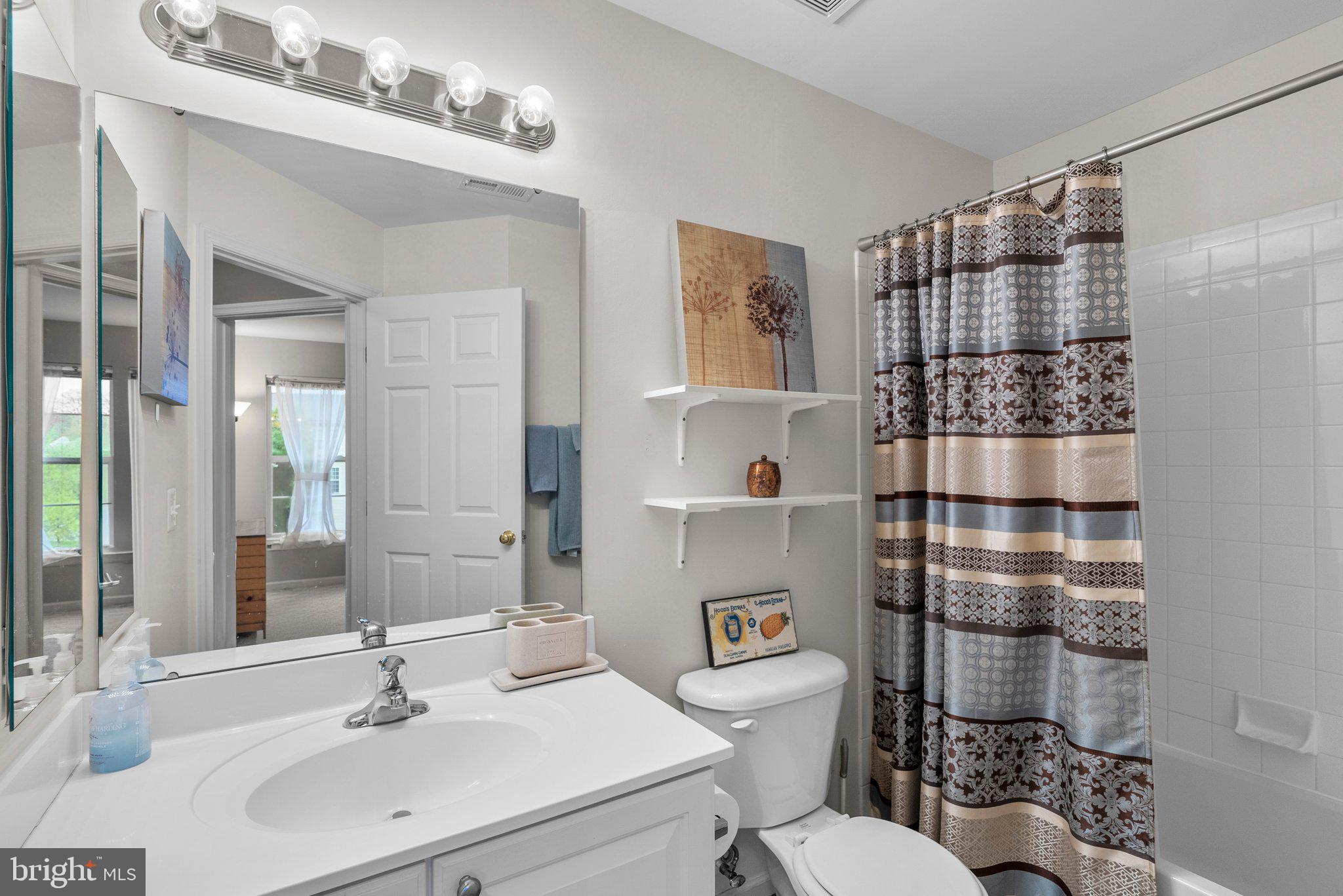 RIVERSIDE STATION - Residential