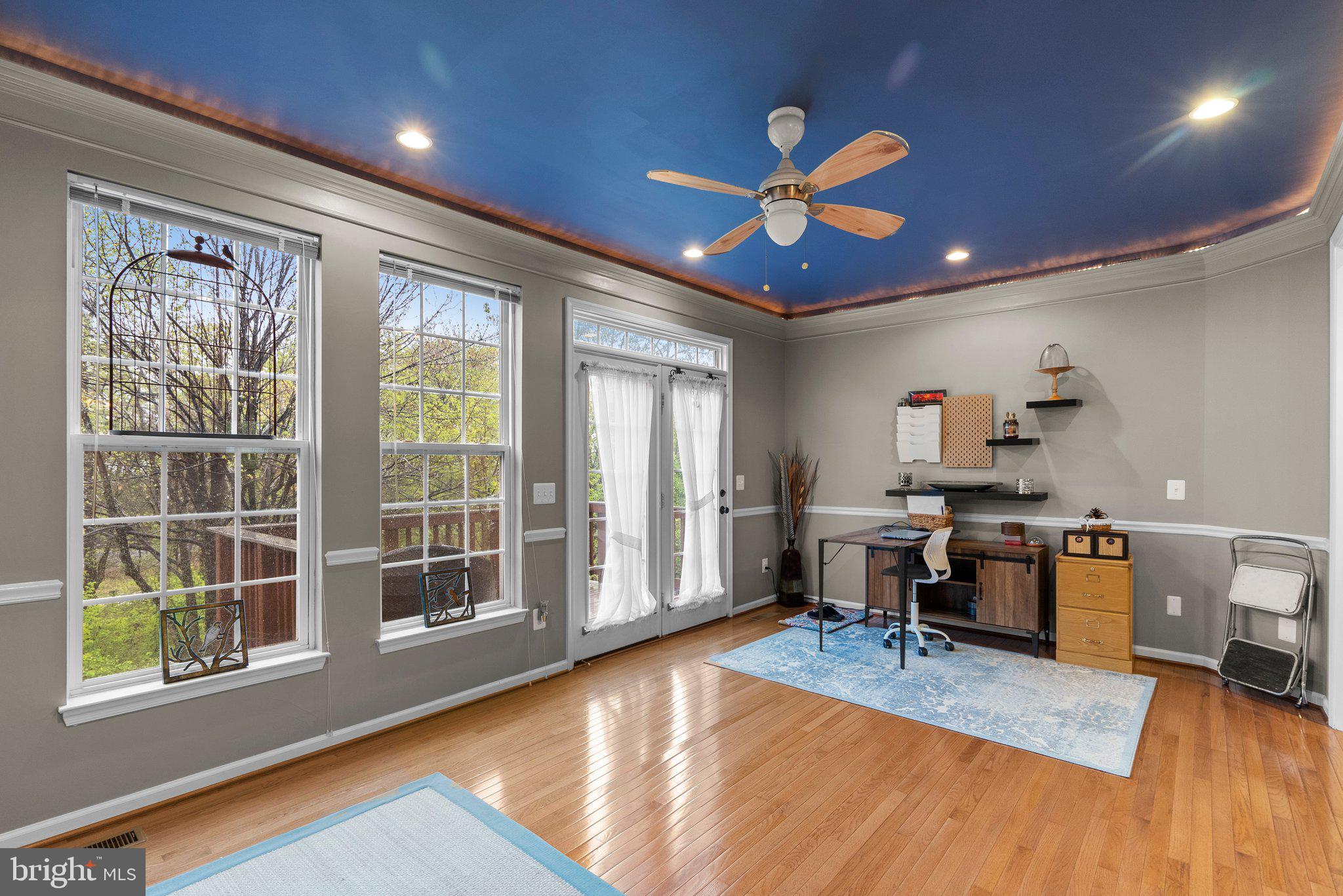 RIVERSIDE STATION - Residential