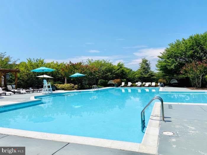 RIVERSIDE STATION - Residential