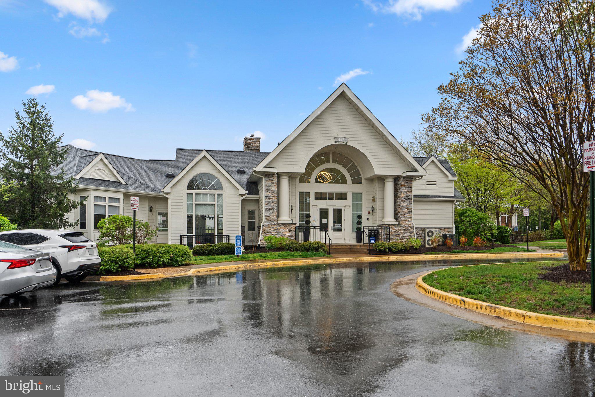 RIVERSIDE STATION - Residential