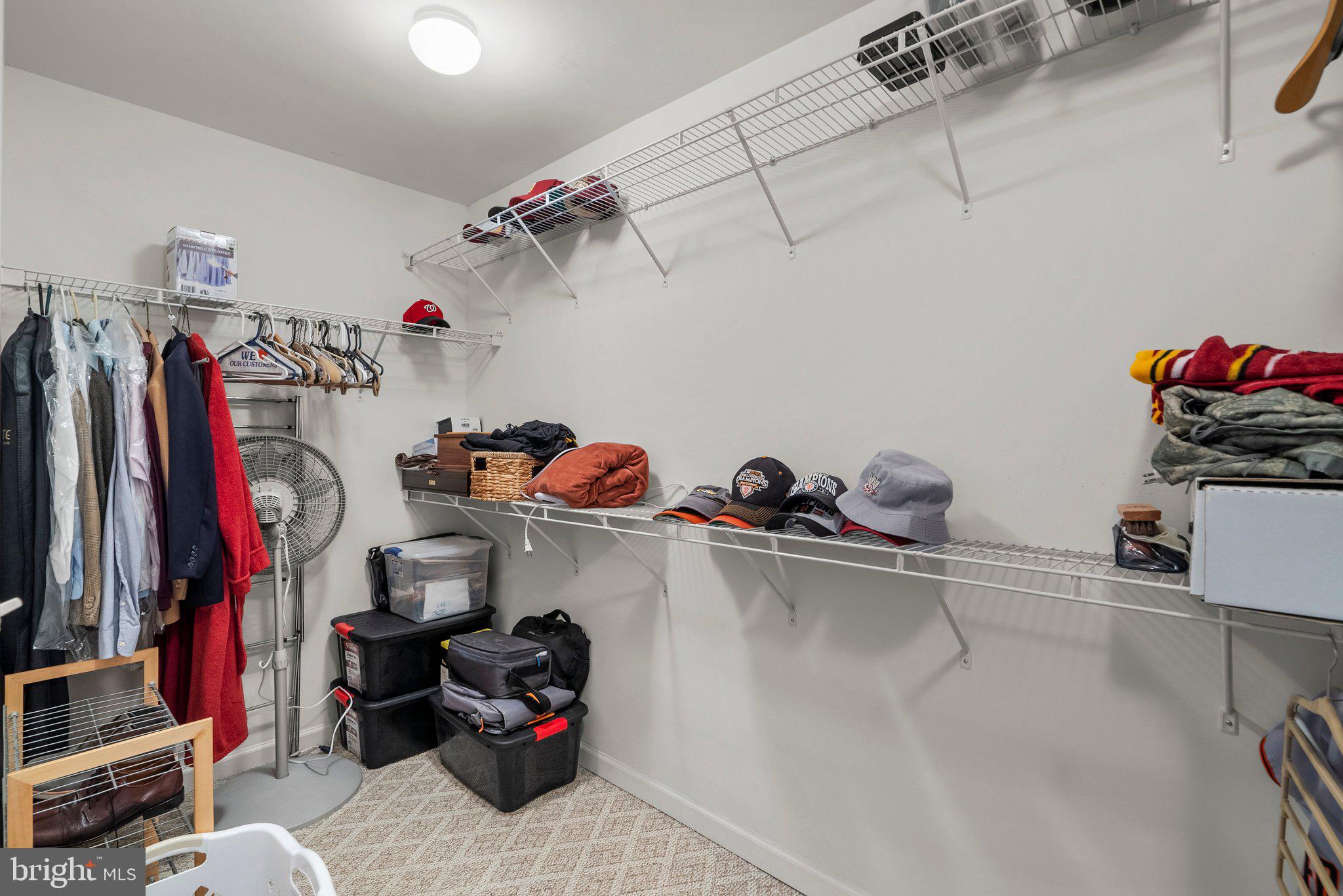 RIVERSIDE STATION - Residential