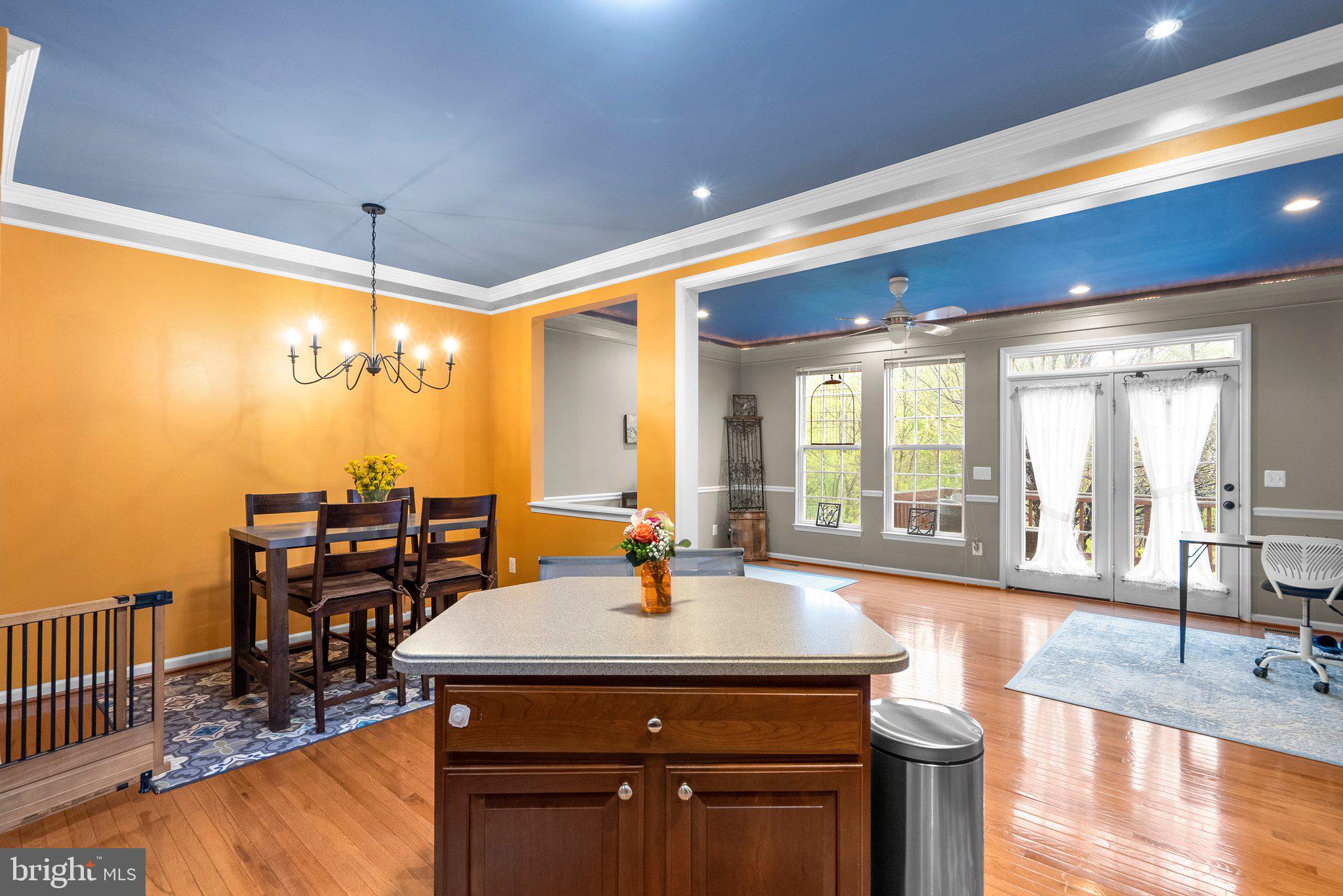 RIVERSIDE STATION - Residential