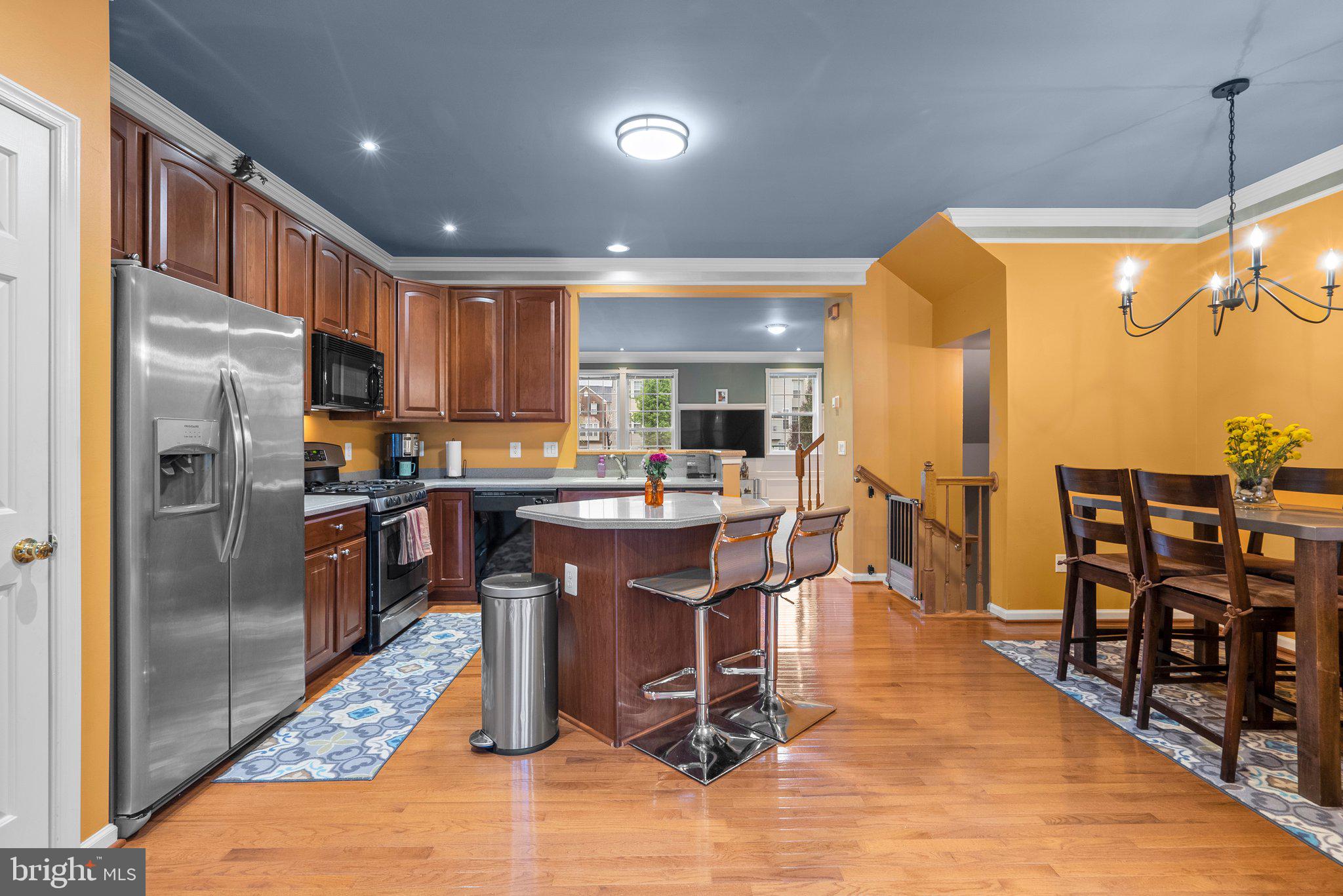 RIVERSIDE STATION - Residential