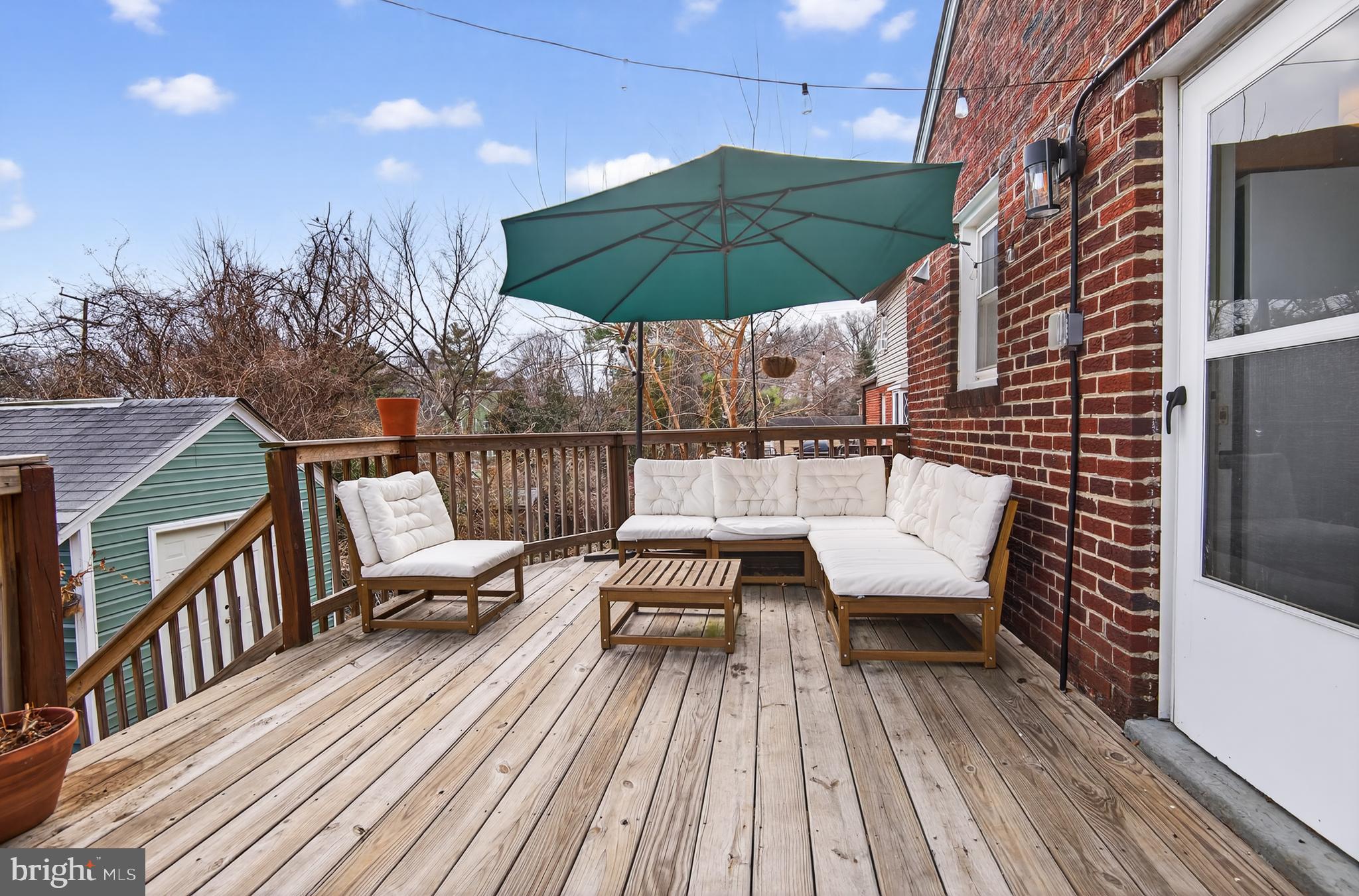 RIVERDALE - Residential