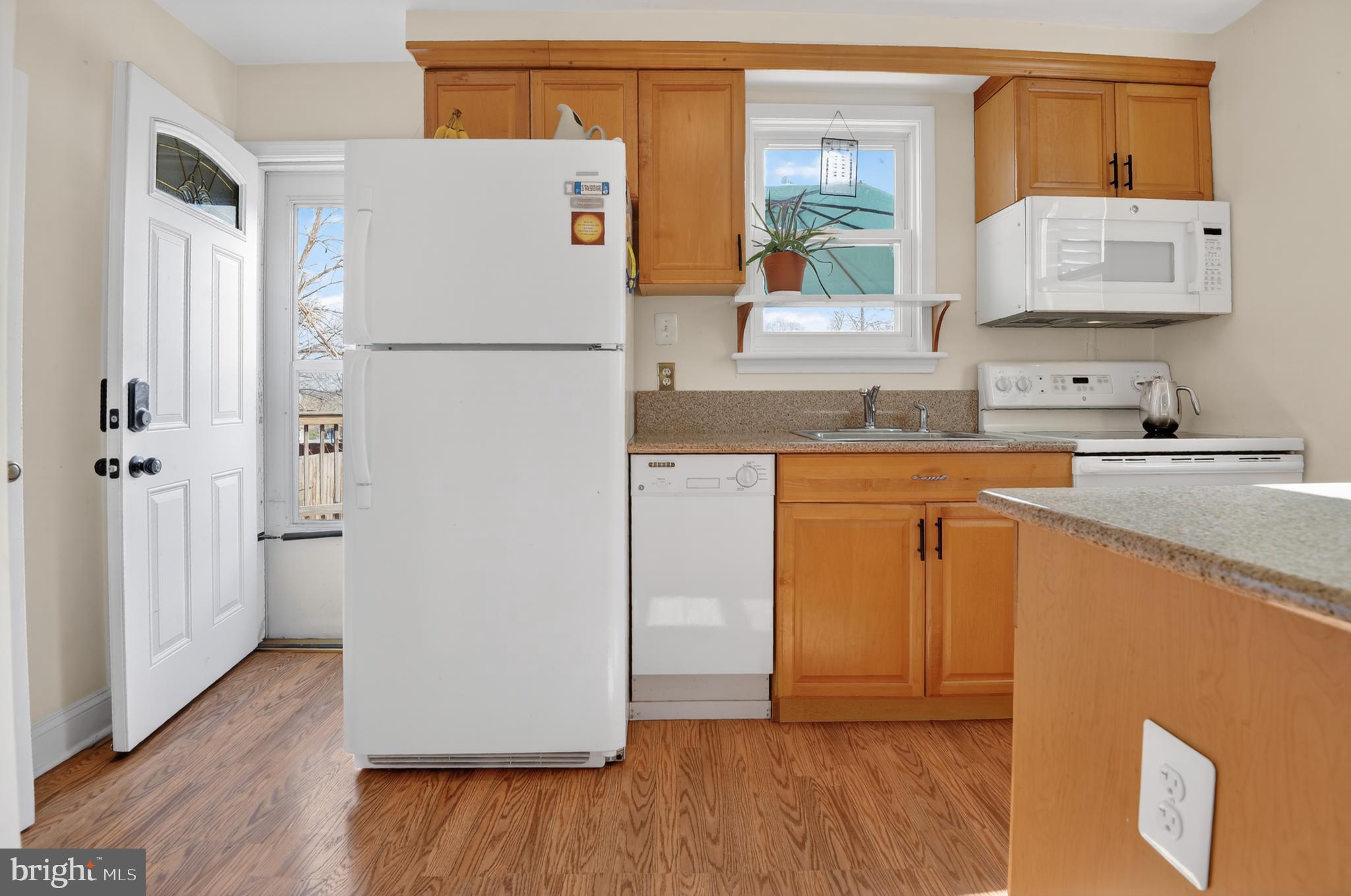 RIVERDALE - Residential