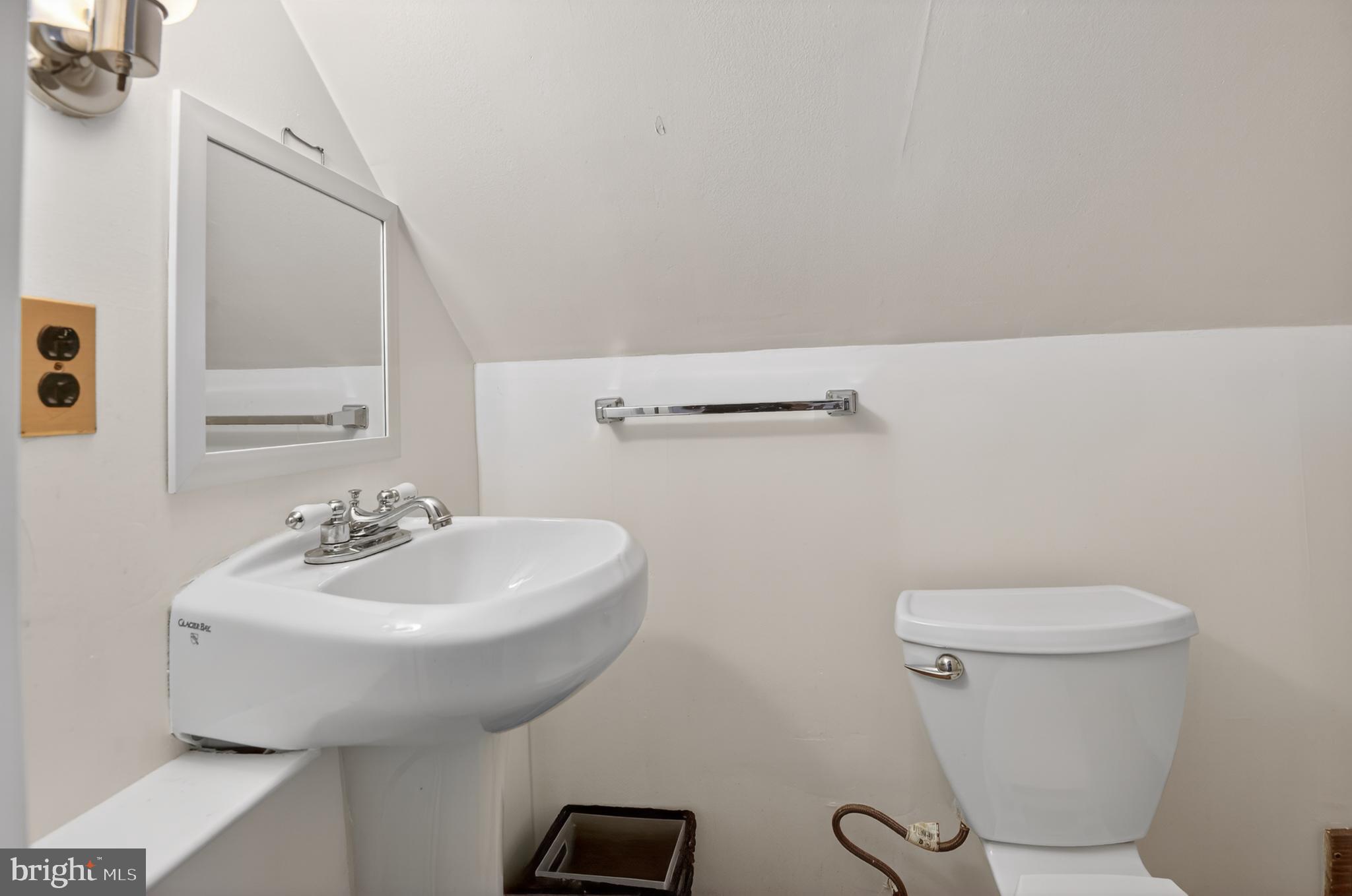 RIVERDALE - Residential