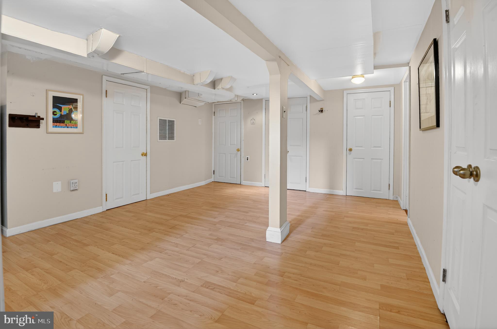 RIVERDALE - Residential