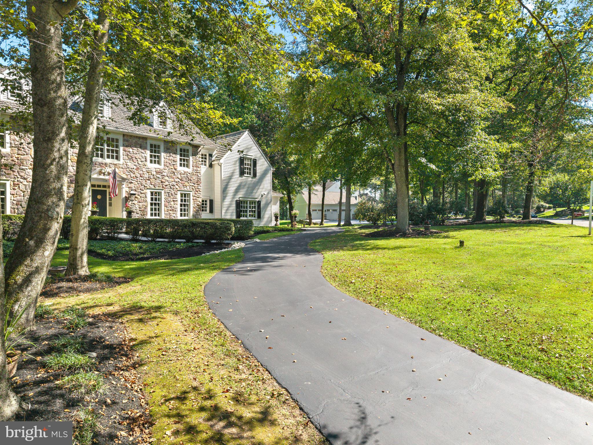 31 TIMBER KNOLL DRIVE