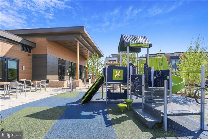 WESTSIDE AT SHADY GROVE METRO - Residential