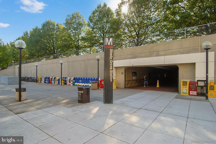 WESTSIDE AT SHADY GROVE METRO - Residential