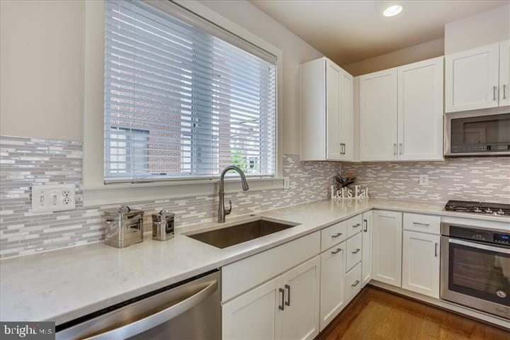 WESTSIDE AT SHADY GROVE METRO - Residential