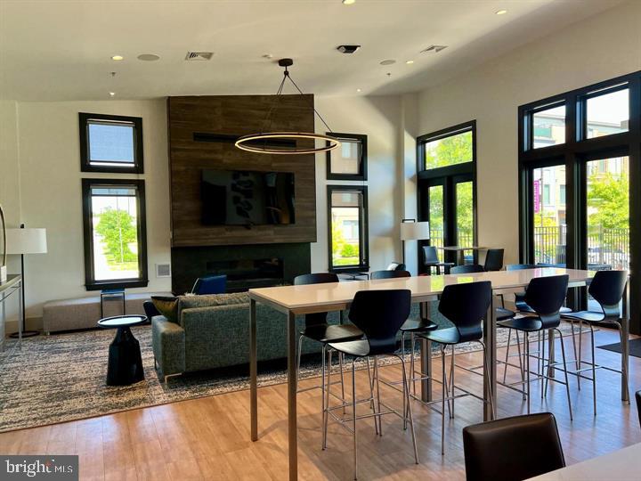 WESTSIDE AT SHADY GROVE METRO - Residential