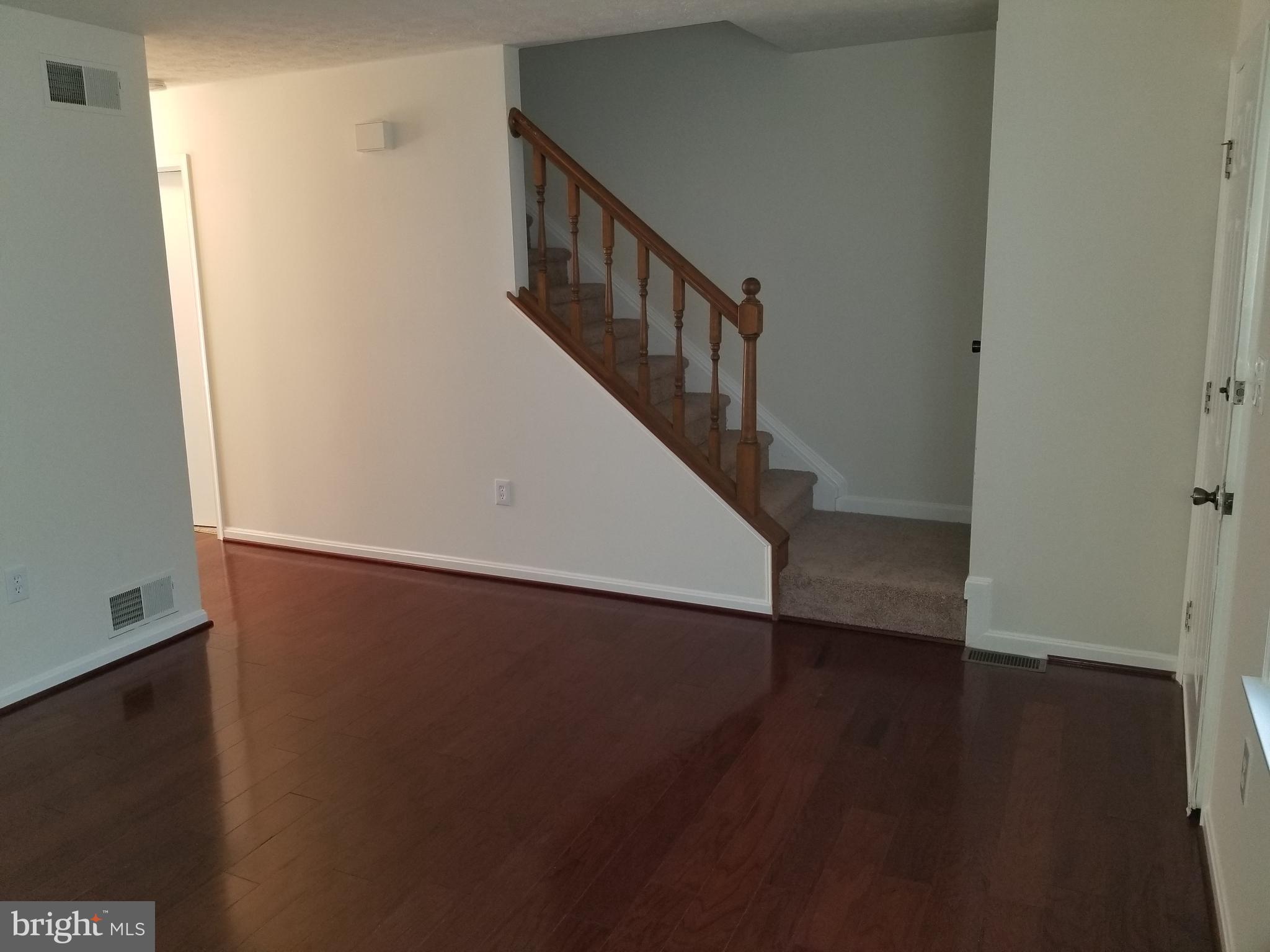 VILLAGE KNOLL - Residential