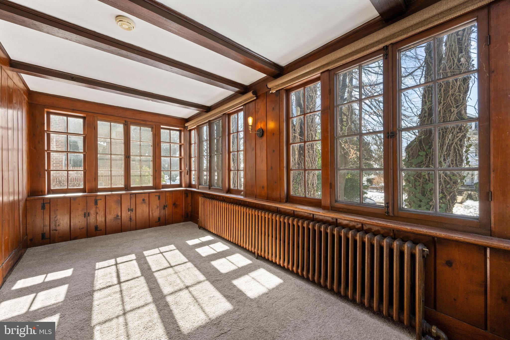 MOUNT WASHINGTON - Residential