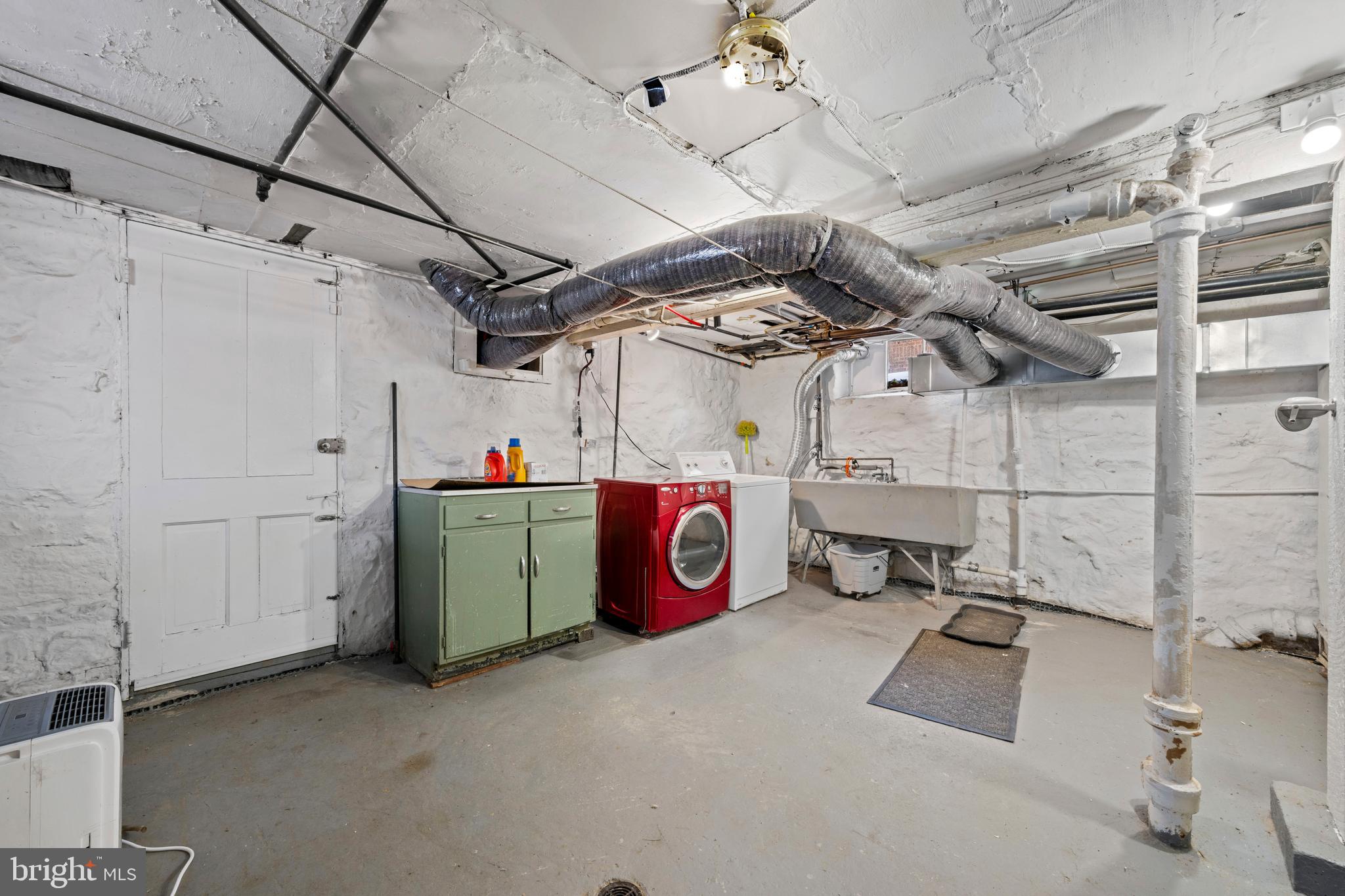 MOUNT WASHINGTON - Residential