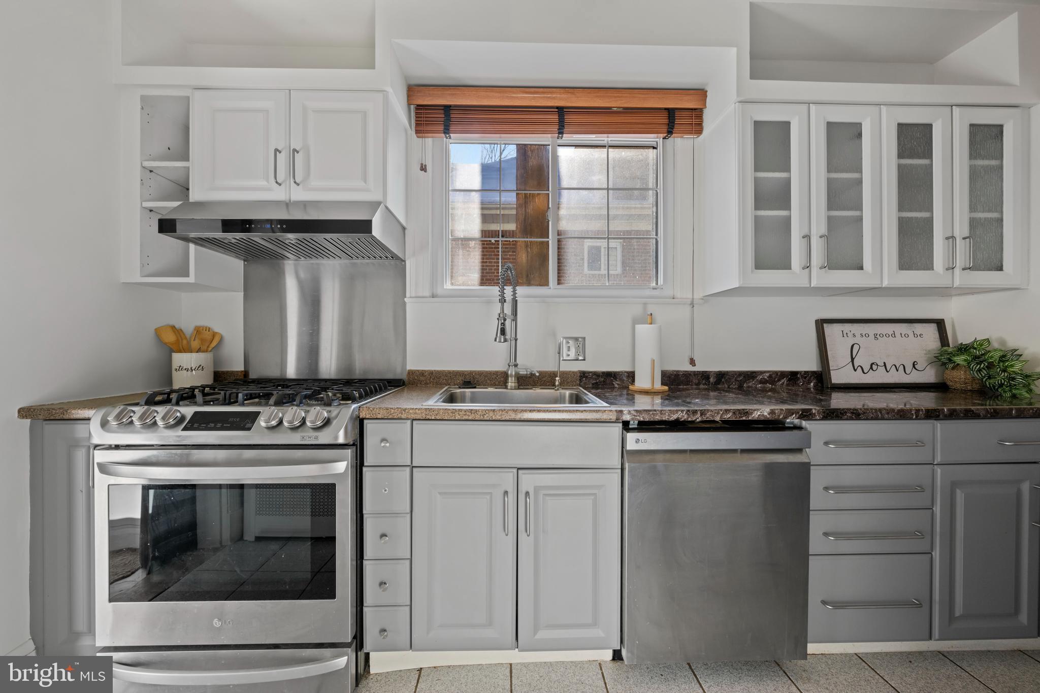 MOUNT WASHINGTON - Residential