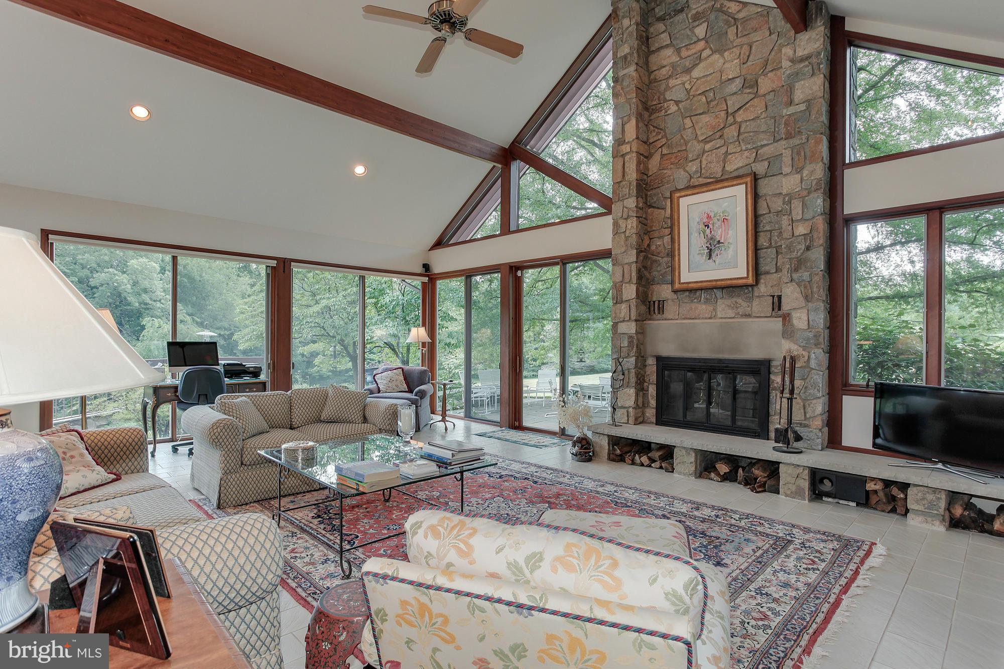 HIDDEN SPRINGS - Residential