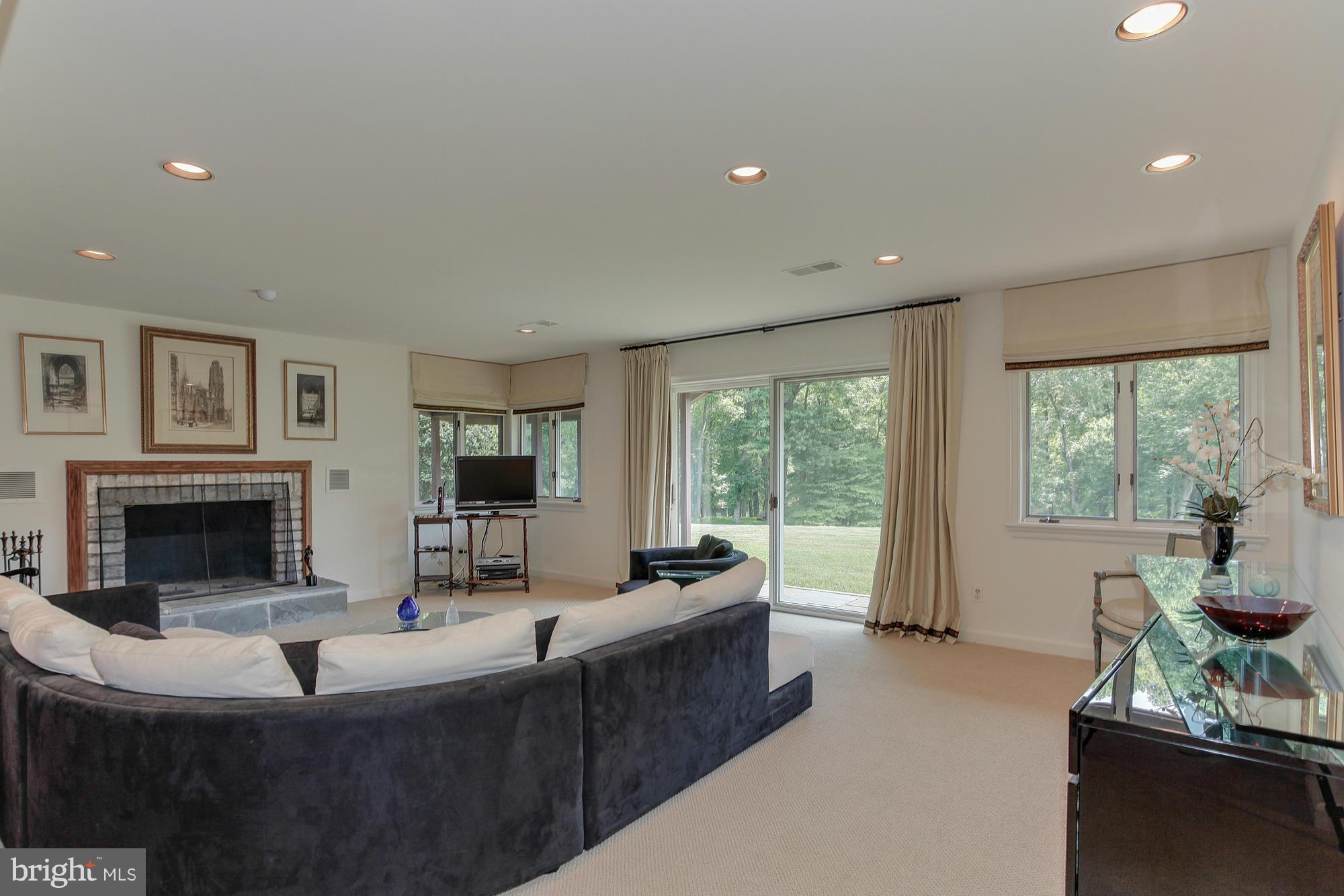 HIDDEN SPRINGS - Residential