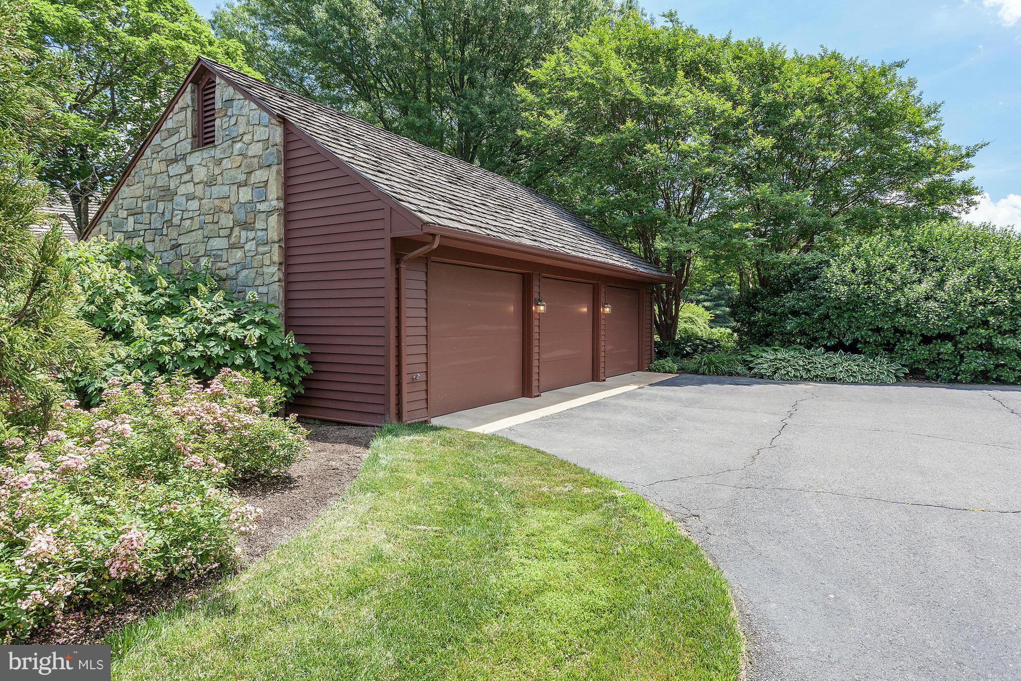 HIDDEN SPRINGS - Residential